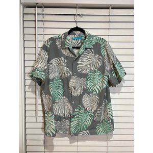 Tori Richard Short Sleeve Button Up Shirt - Size‎ M